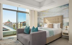 Crystal Towers 212